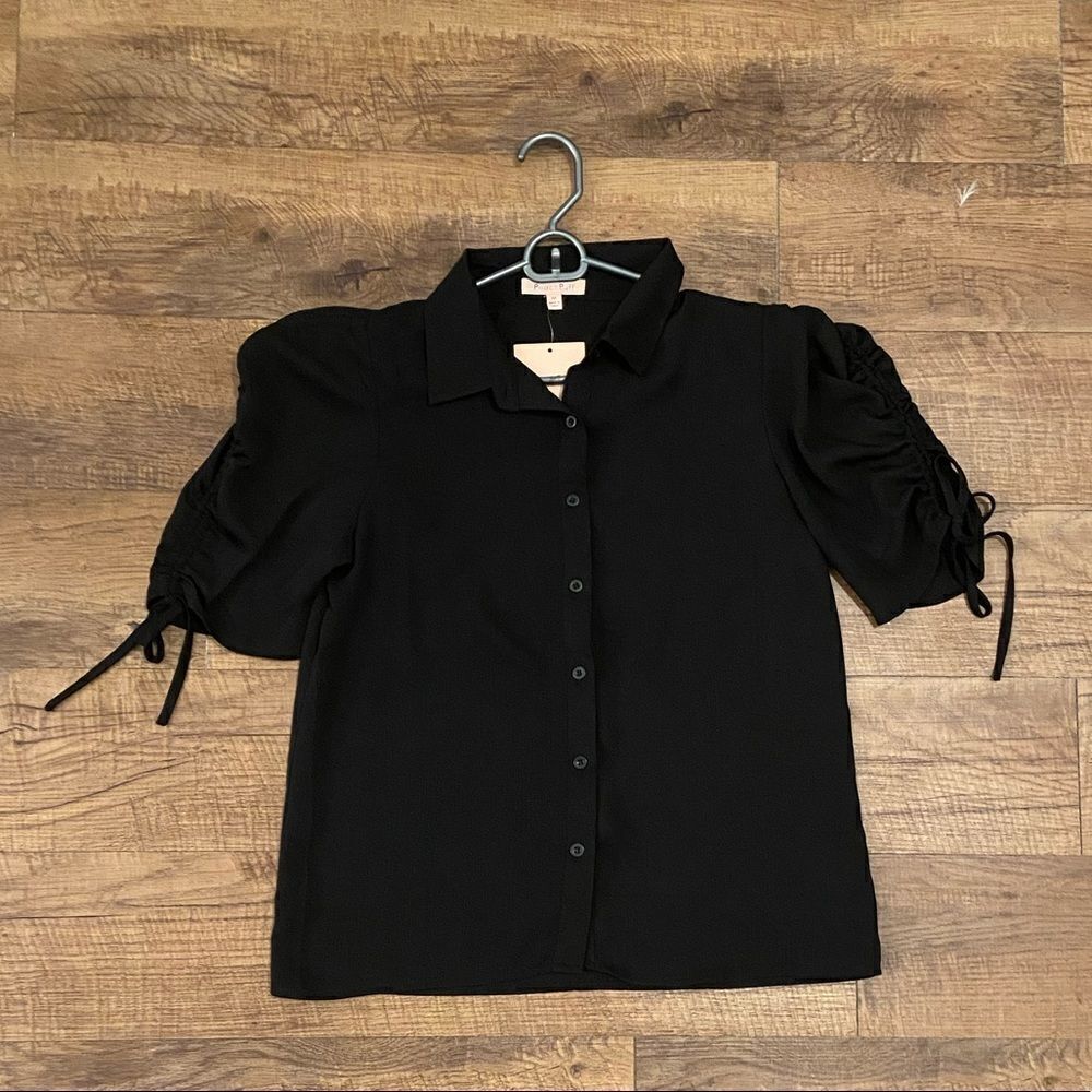 *NWT* Peach puff button down with ties on sleeves